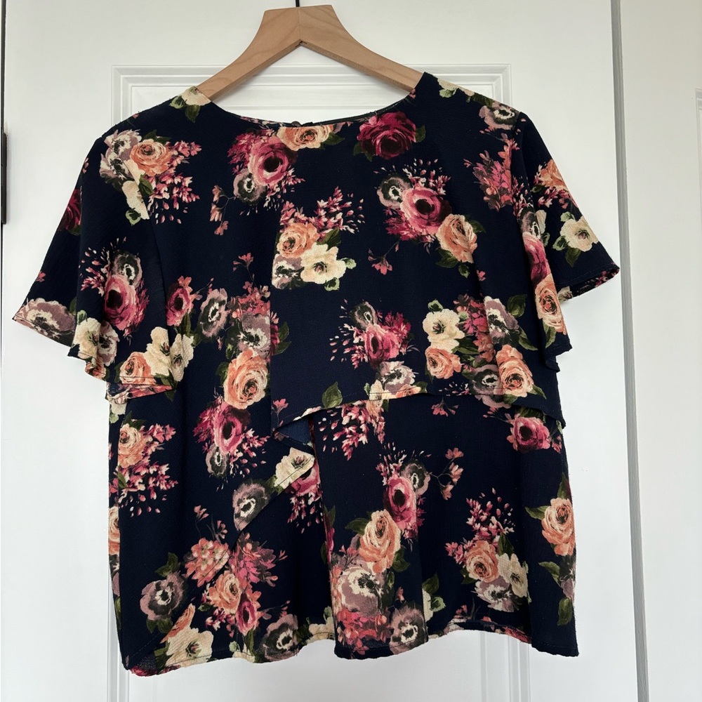 Halogen Navy Blue and Pink Flowy Layered Blouse Short Sleeve Size Large